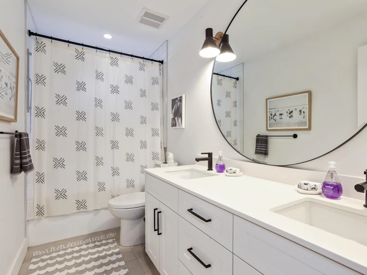 1725 Peters Road, North Vancouver, BC, V7J 1Y7 - 14