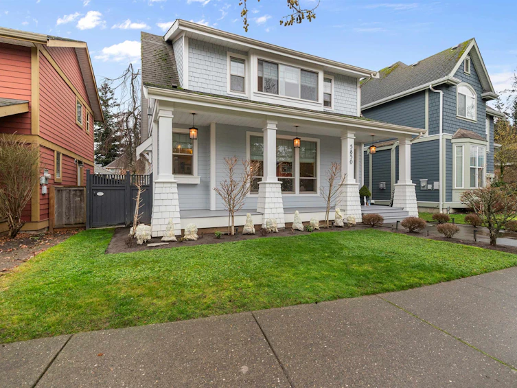 5850 Cowichan Street, Chilliwack, BC, V2R 0G8 - 5
