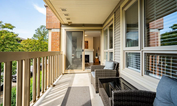 217-801 Klahanie Drive