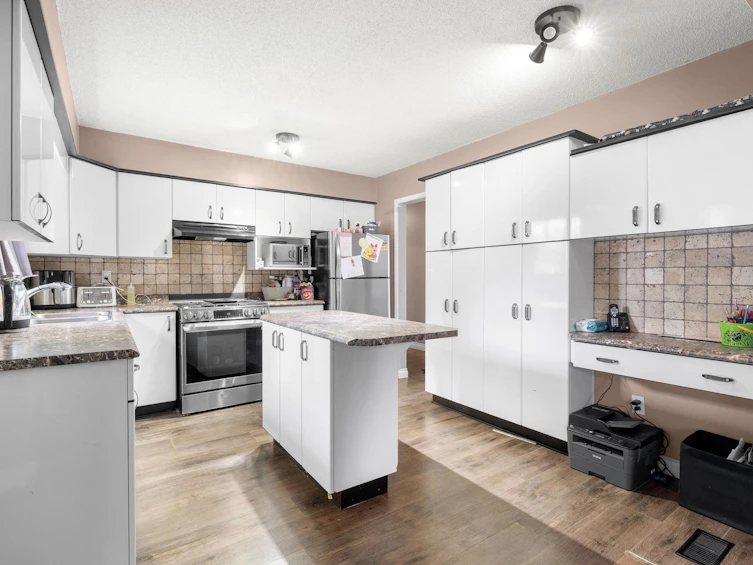 20272 46a Avenue, Langley, BC, V3A 5K4 - 18