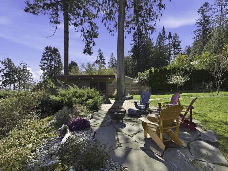 7626 Eureka Avenue, Halfmoon Bay, BC, V7Z 1A1 - 28