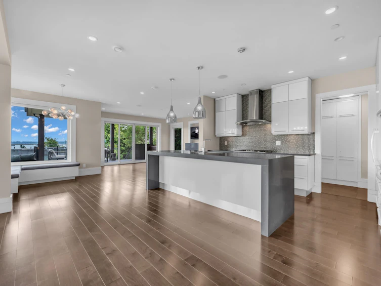 2548 Mathers Avenue, West Vancouver, BC, V7V 2J1 - 12