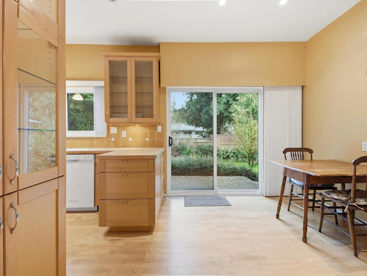533 Ascot Street, Coquitlam, BC, V3J 6H5 - 8