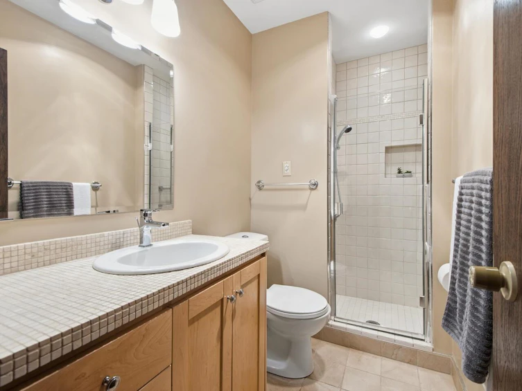 533 Ascot Street, Coquitlam, BC, V3J 6H5 - 25