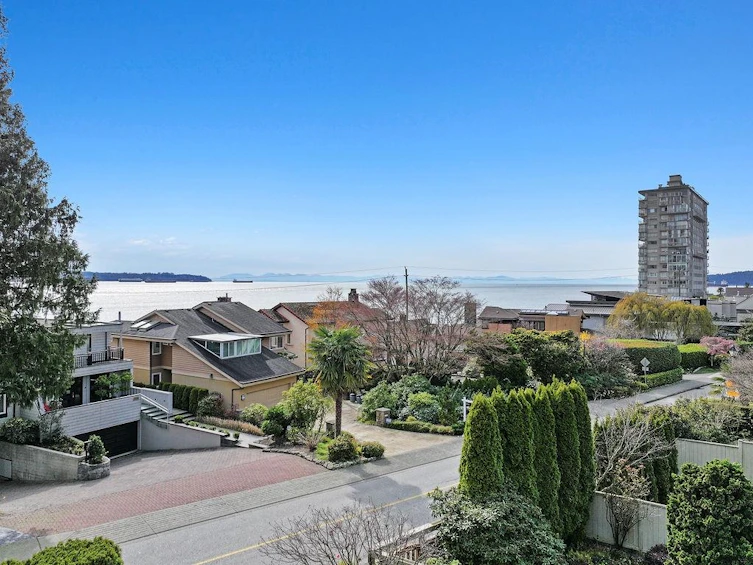 2317 Bellevue Avenue, West Vancouver, BC, V7V 1C9 - 3