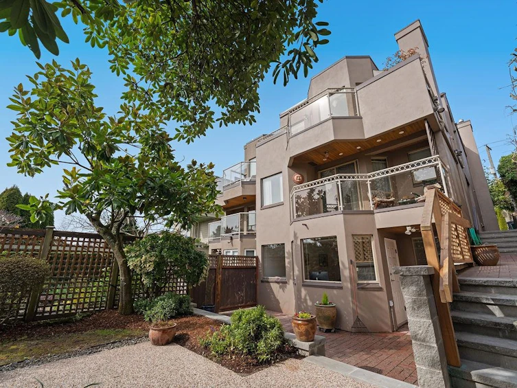 2317 Bellevue Avenue, West Vancouver, BC, V7V 1C9 - 2
