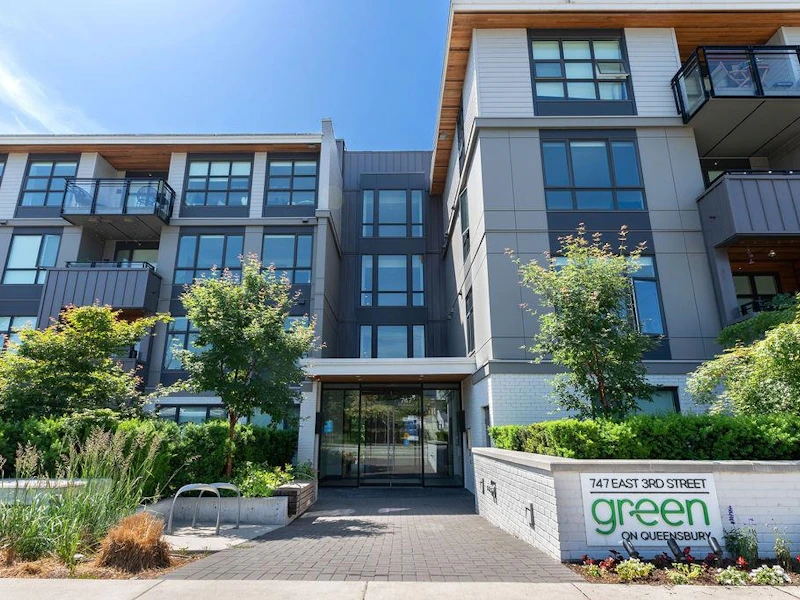309 - 747 E 3rd Street, North Vancouver BC