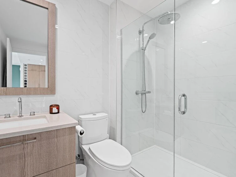 309-747 E 3rd Street, North Vancouver, BC, V7L 1G8 - 21