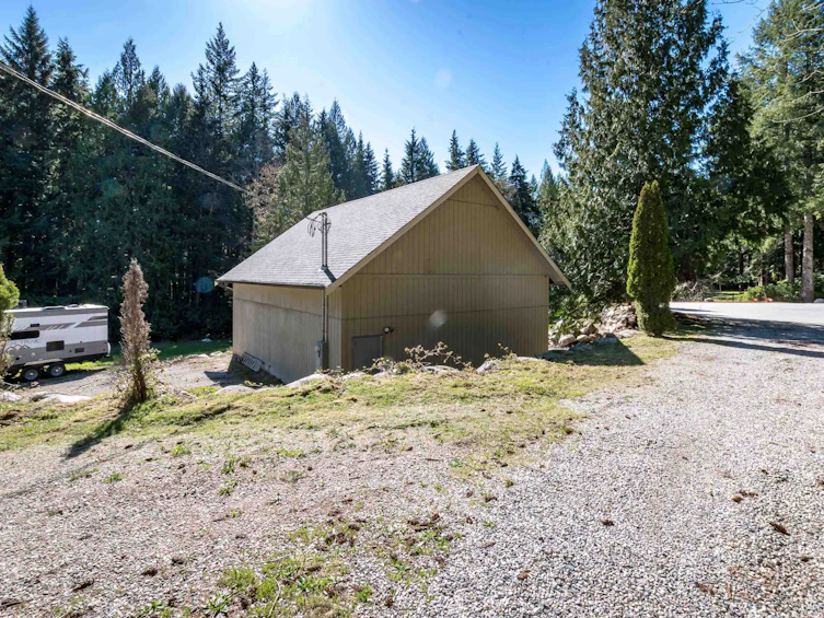 6979 Sechelt Inlet Road, Sechelt, BC, V7Z 0P1 - 35