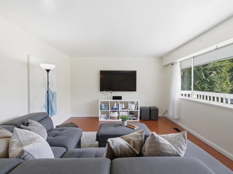 14245 Kindersley Drive, Surrey, BC, V3R 5P7 - 4
