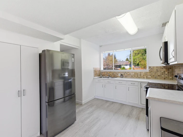 14245 Kindersley Drive, Surrey, BC, V3R 5P7 - 16