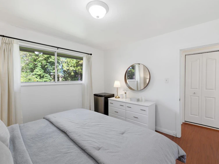 14245 Kindersley Drive, Surrey, BC, V3R 5P7 - 12
