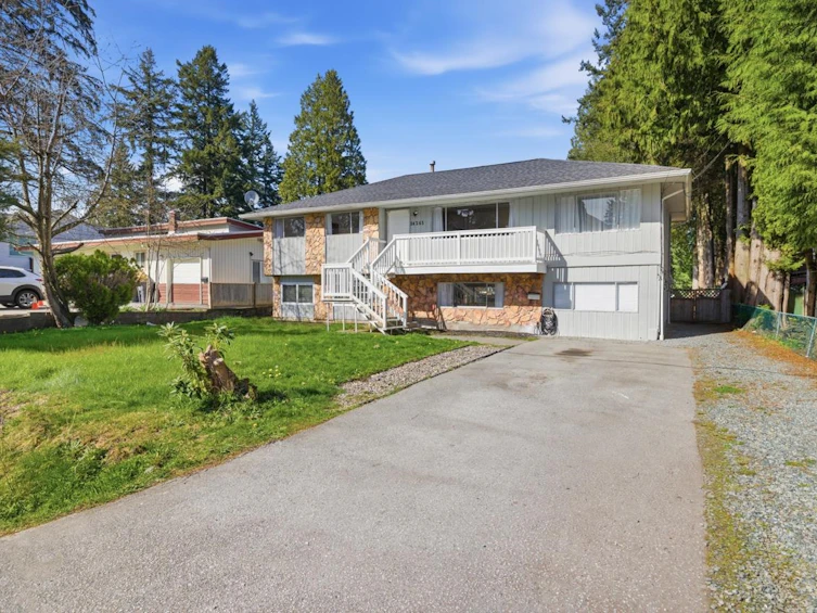 14245 Kindersley Drive, Surrey, BC, V3R 5P7 - 2