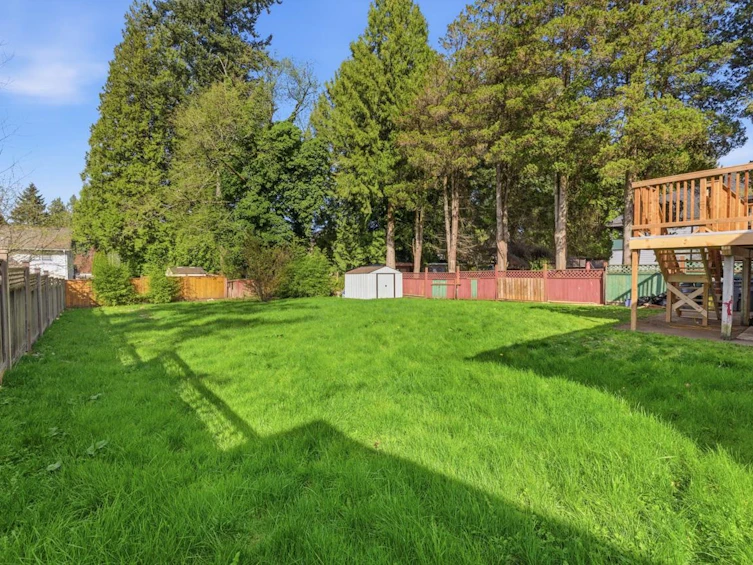 14245 Kindersley Drive, Surrey, BC, V3R 5P7 - 28