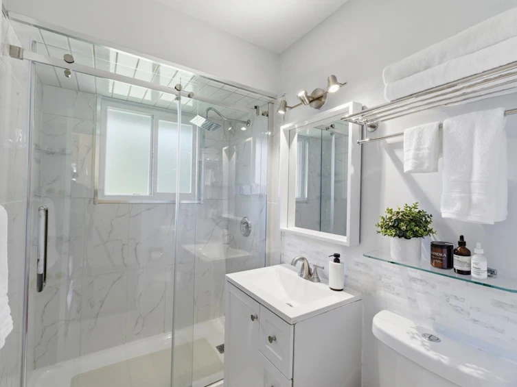 14245 Kindersley Drive, Surrey, BC, V3R 5P7 - 13