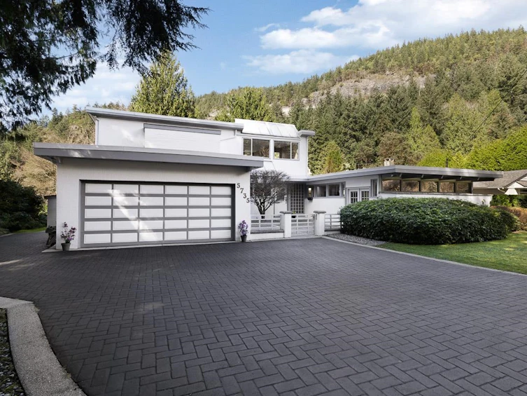 5735 Bluebell Drive, West Vancouver, BC, V7W 1T2 - 2