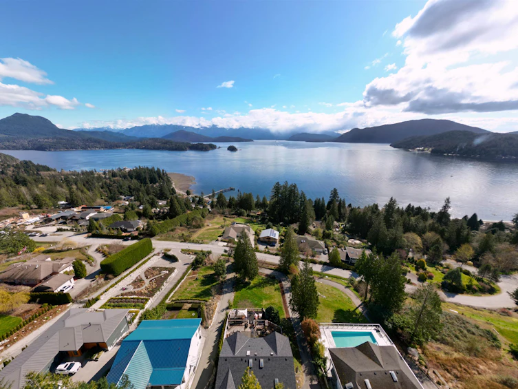 1205 St Andrews Road, Gibsons, BC, V0N 1V1