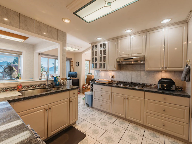 1205 St Andrews Road, Gibsons, BC, V0N 1V1 - 14