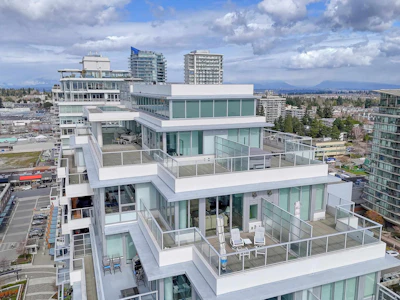 1502-1441 Johnston Road - 2