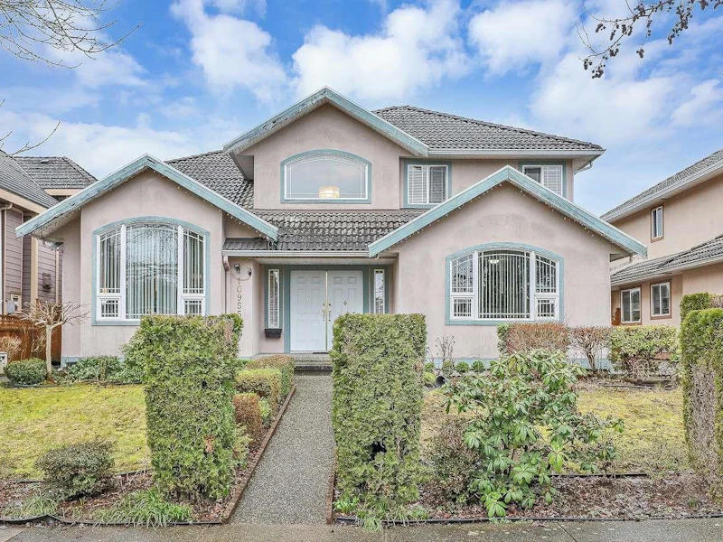 10955 156th Street, Surrey BC V3R 0Z3