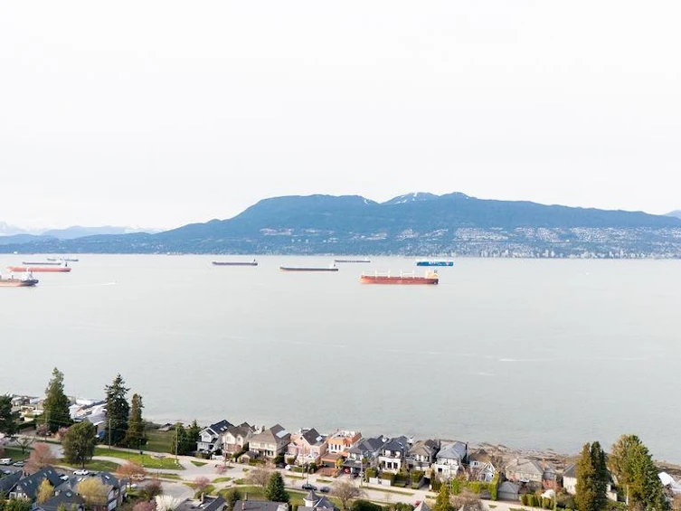 3110 W 3 Avenue, Vancouver, BC, V6K 1N3 - 39