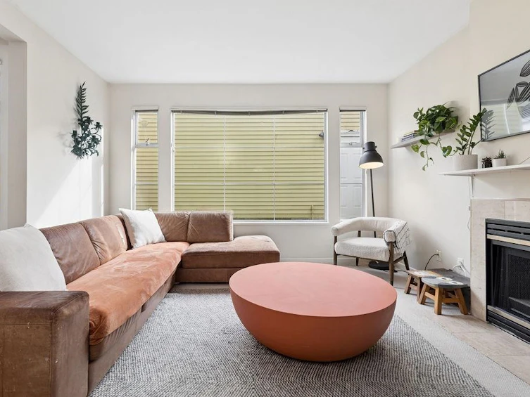 3110 W 3 Avenue, Vancouver, BC, V6K 1N3 - 4