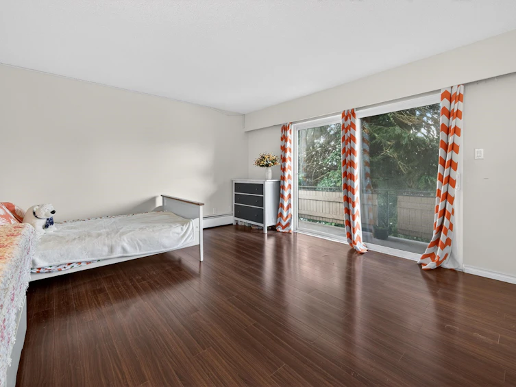 202-4695 Imperial Street, Burnaby, BC, V5J 1B9 - 2
