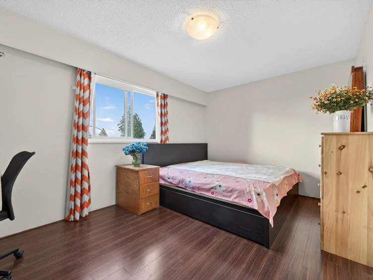 202-4695 Imperial Street, Burnaby, BC, V5J 1B9 - 4