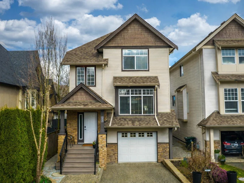 19131 118b Avenue, Pitt Meadows BC V3Y 0A4