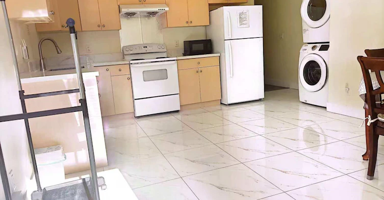 Basement Suite-44XX Huxley Avenue, Burnaby, BC, V5G 3E9