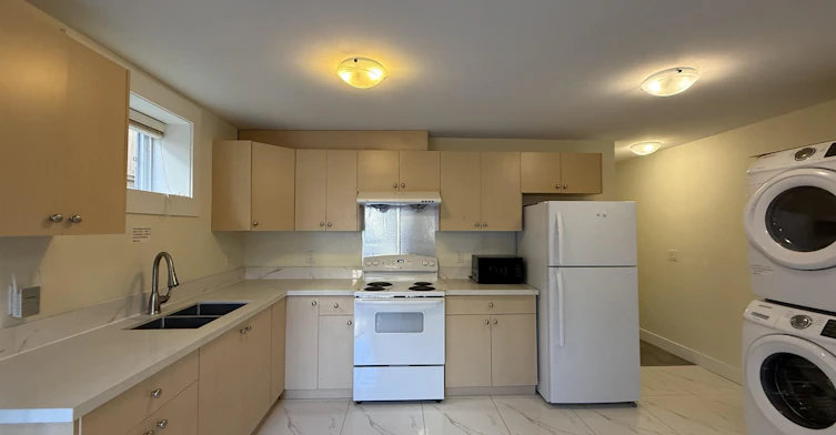 Basement Suite-44XX Huxley Avenue, Burnaby, BC, V5G 3E9 - 11