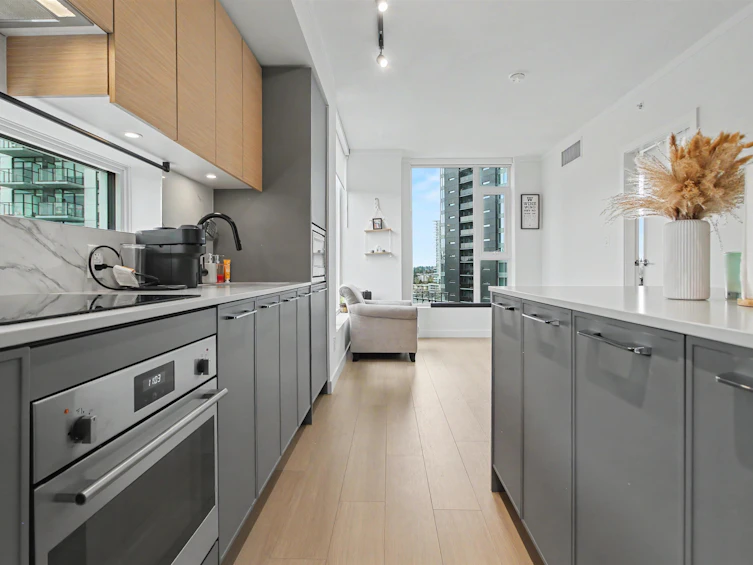 710-13725 George Junction, Surrey, BC, V3T 0V7 - 13