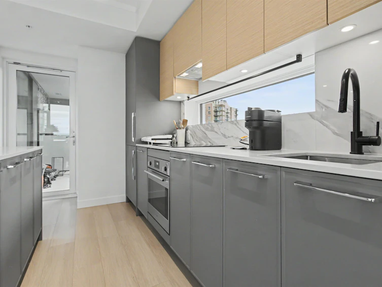 710-13725 George Junction, Surrey, BC, V3T 0V7 - 12