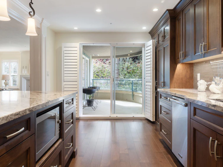 301-1725 128 Street, Surrey, BC, V4A 3V2 - 16