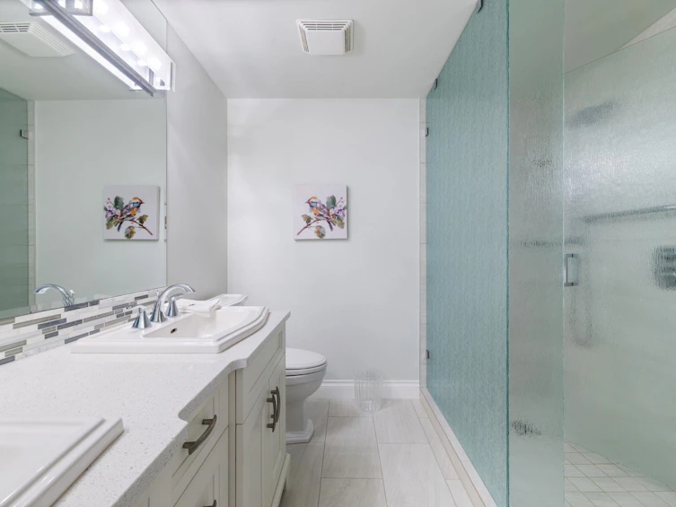 301-1725 128 Street, Surrey, BC, V4A 3V2 - 31