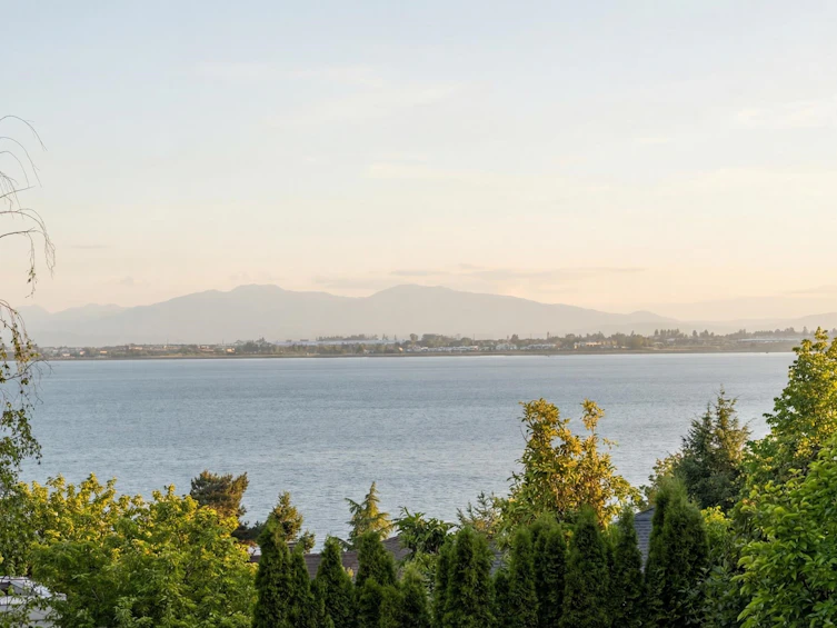301-1725 128 Street, Surrey, BC, V4A 3V2 - 13