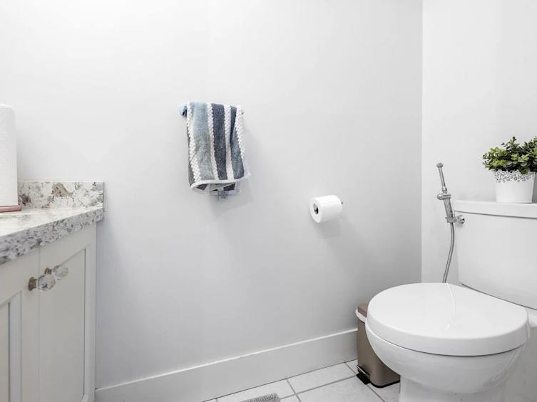 38-889 Tobruck Avenue, North Vancouver, BC, V7P 1V9 - 26