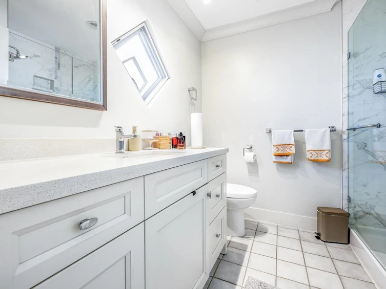 38-889 Tobruck Avenue, North Vancouver, BC, V7P 1V9 - 24