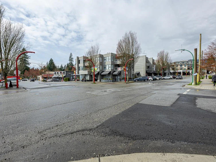 206-3151 Woodbine Drive, North Vancouver, BC, V7R 2S4 - 18