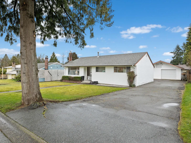 11060 Wren Crescent, Surrey BC V3R 5A2