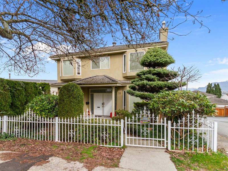 55 Dieppe Place, Vancouver BC V5M 4A3