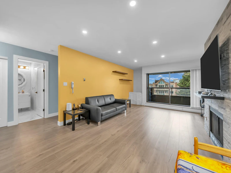 317 - 8600 Ackroyd Road, Richmond BC V6X 3G1
