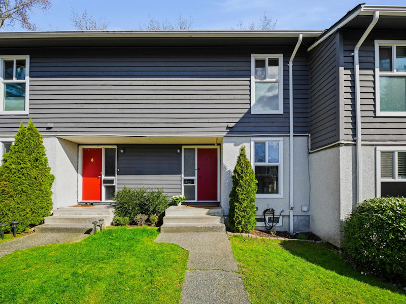 5 - 300 Decaire Street, Coquitlam BC V3K 5P2