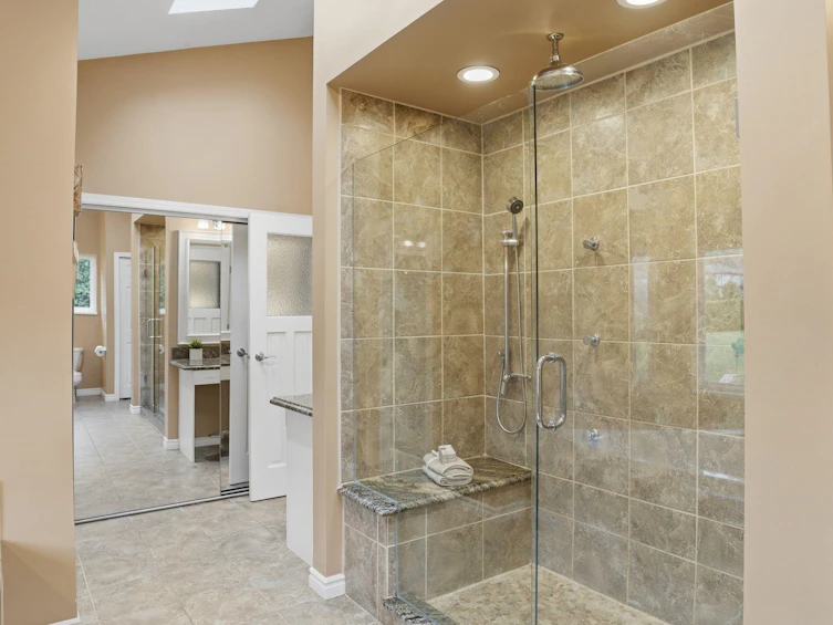 12891 Southridge Drive, Surrey, BC, V3X 3C7 - 32