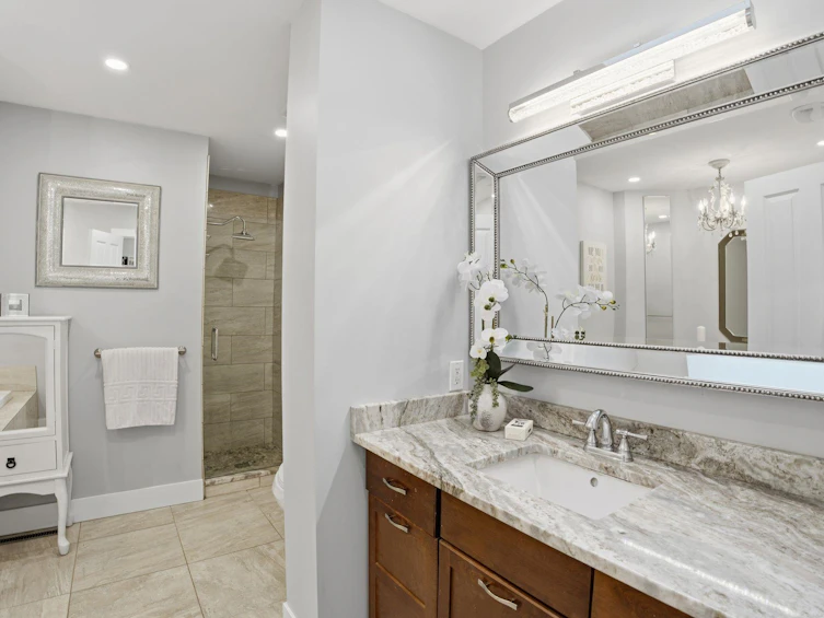 12891 Southridge Drive, Surrey, BC, V3X 3C7 - 35