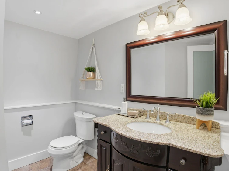 12891 Southridge Drive, Surrey, BC, V3X 3C7 - 8