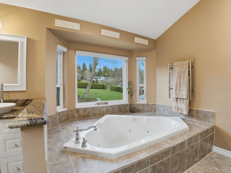 12891 Southridge Drive, Surrey, BC, V3X 3C7 - 31