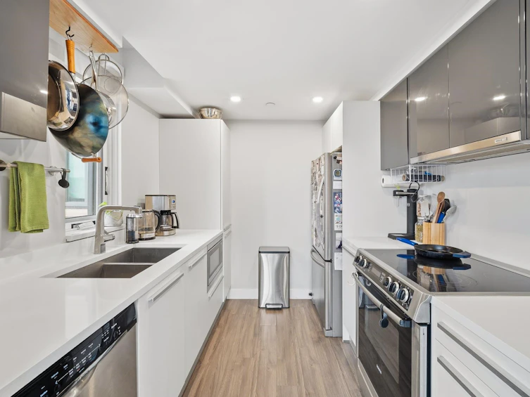 1202-1323 Homer Street, Vancouver, BC, V6B 5T1 - 5