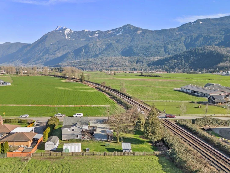 9227 Annis Road, Chilliwack, BC, V0X 1X2 - 35