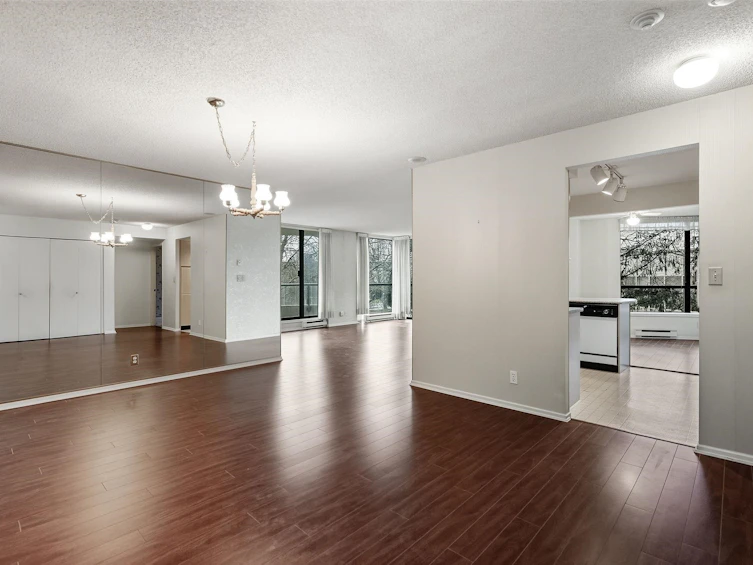 305-8811 Lansdowne Road, Richmond, BC, V6X 3T4 - 8